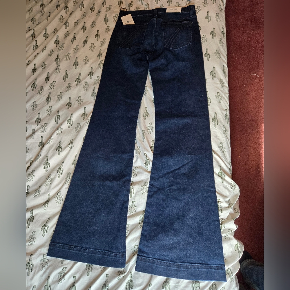 SOLD Dark Wash 7FAMK Dojo!💙